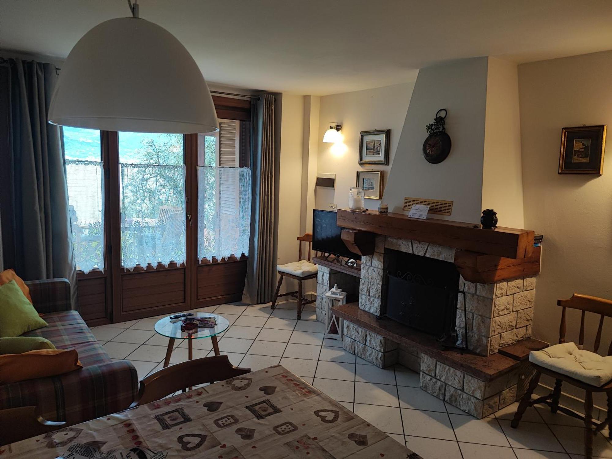 Appartamenti Helios Limone sul Garda Zimmer foto