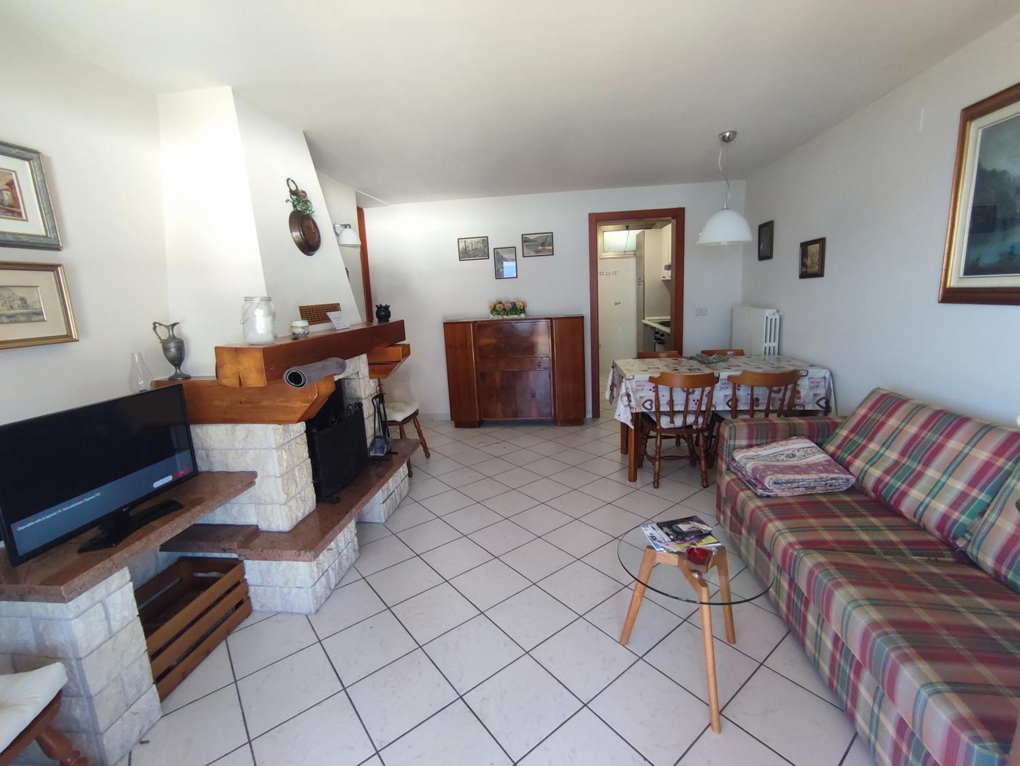 Appartamenti Helios Limone sul Garda Exterior foto