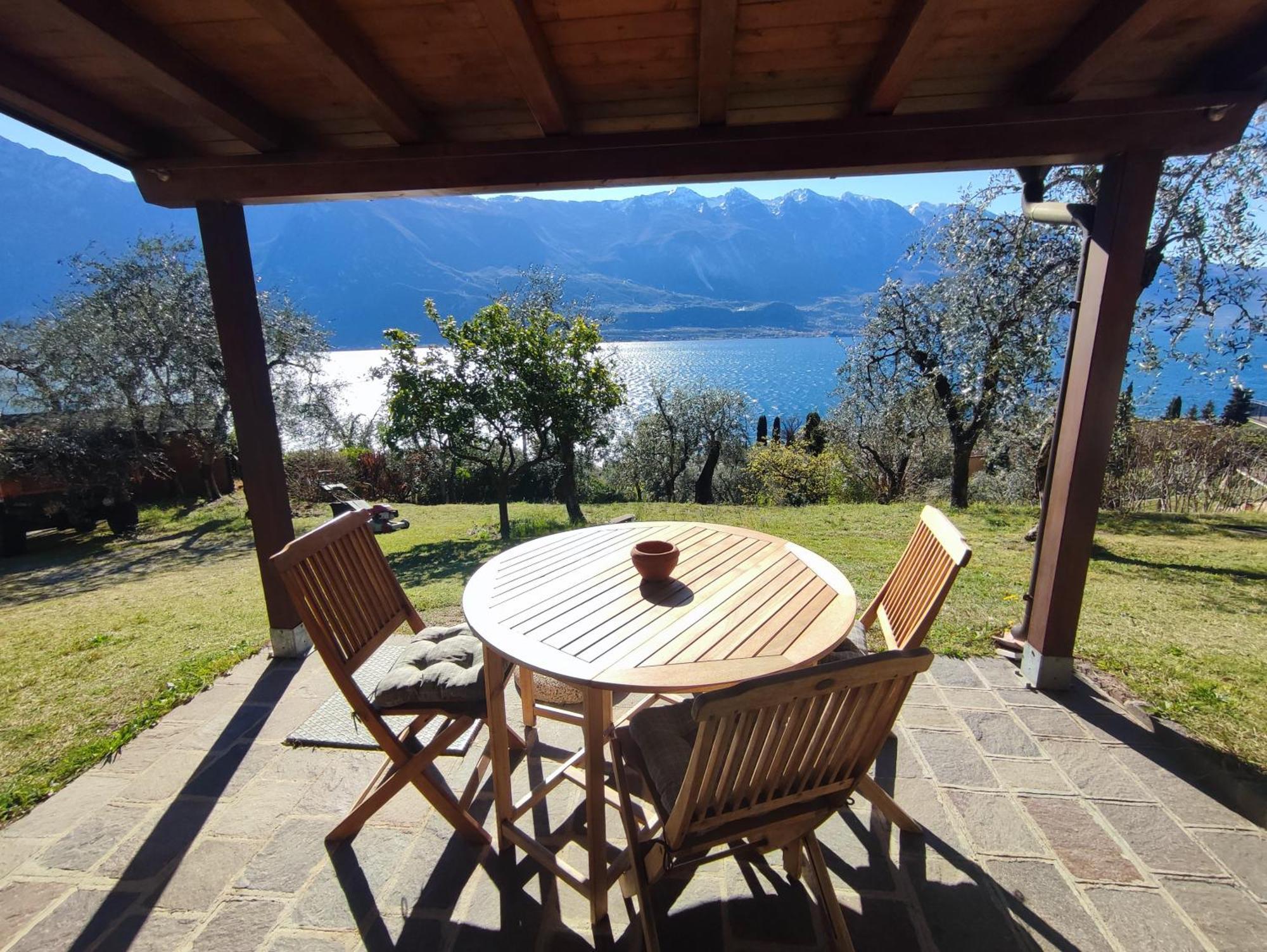 Appartamenti Helios Limone sul Garda Exterior foto